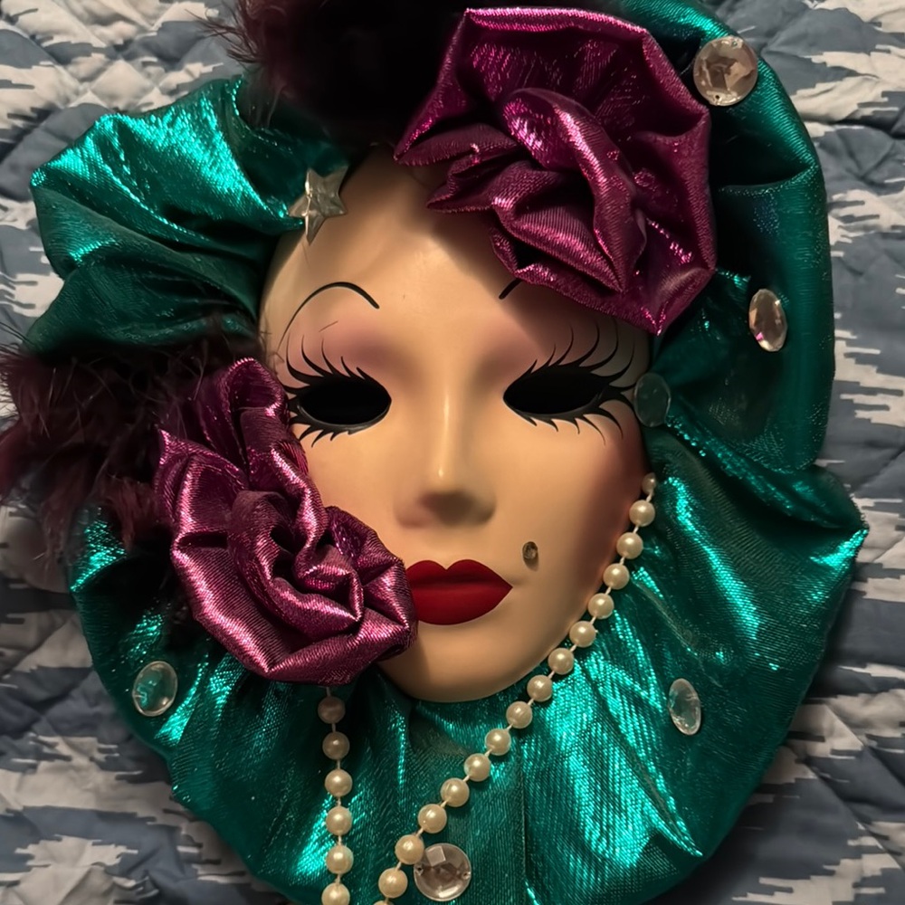 Vintage Fancy Faces Mask